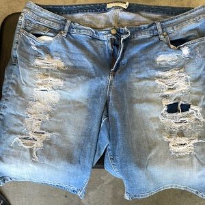 Like new. Hardly worn.